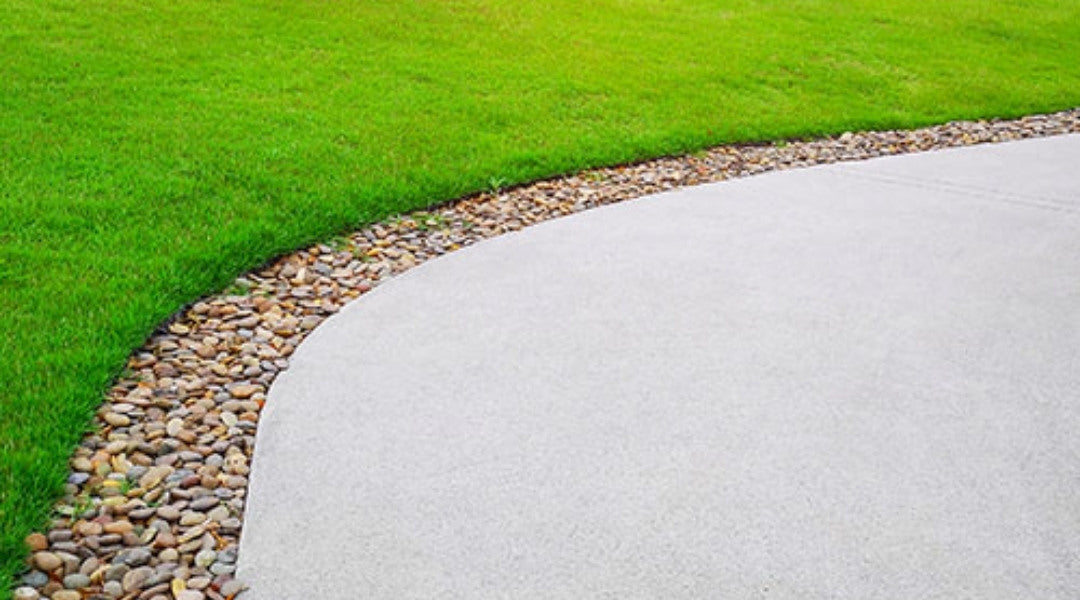 Fixing Thin, Patchy Lawns With Premium Topsoil